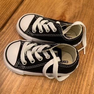 Toddler size 4 black converse
